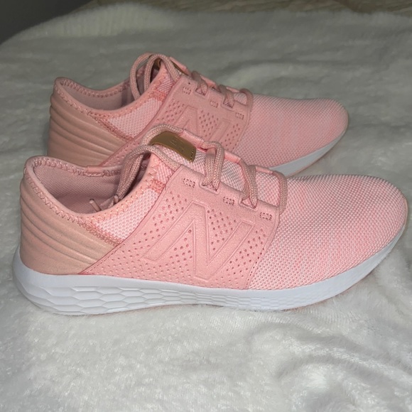 Women’s New Balance Fresh Foam Cruz V2, Size 7 - Picture 1 of 5